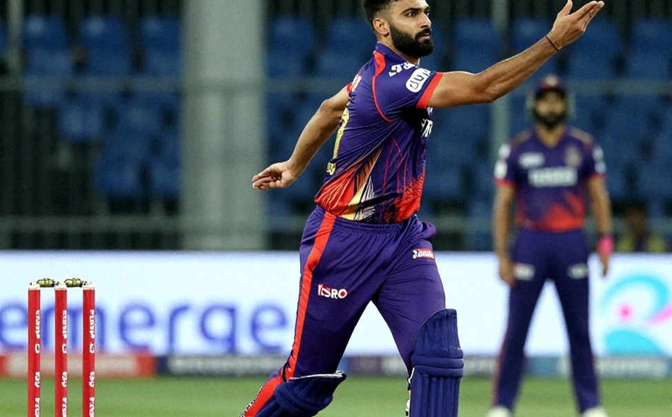 ঈশান কিষাণের অ্যাডাক্টর স্ট্রেইন: তারিখহীন একটি বুলেটিন আর ক্রাইস্টচার্চের শনিবারের হিসাব